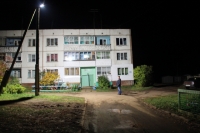 �.�������